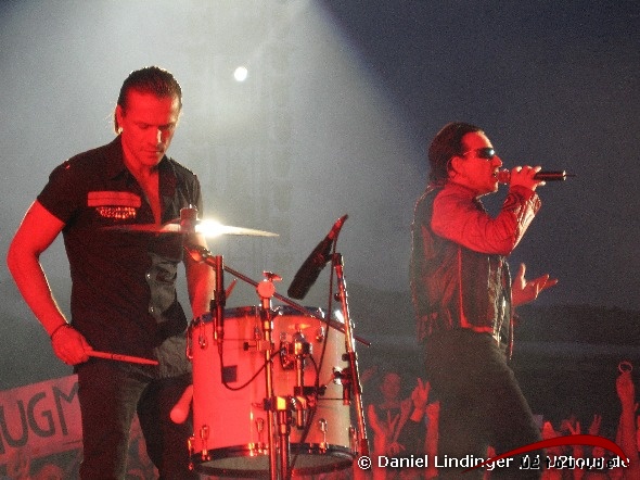Larry Mullen Jr - Love and Peace or else