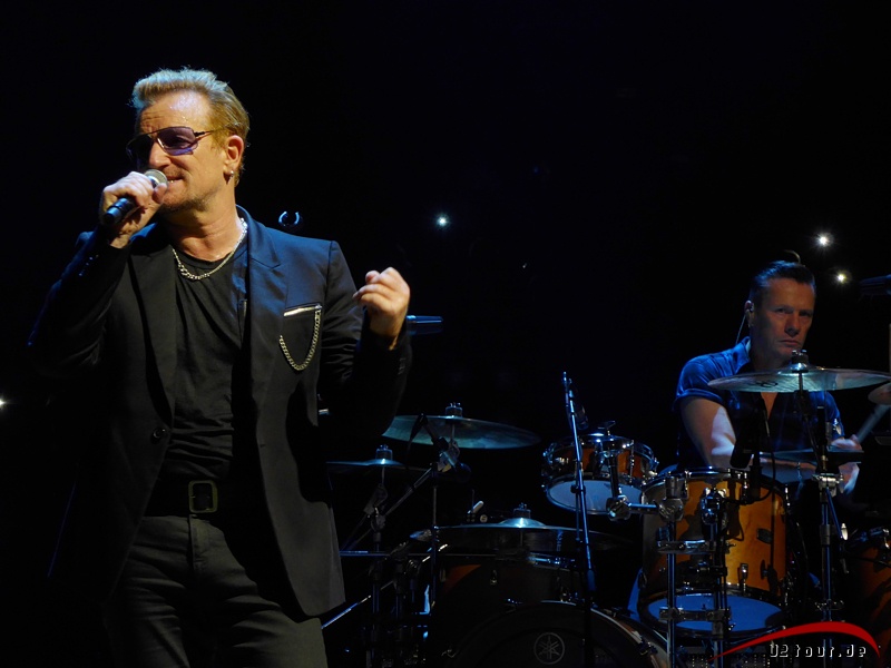 Bono, Larry Mullen Jr