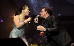 Bild zu: Bono als Überraschungsgast bei Imelda May Konzert