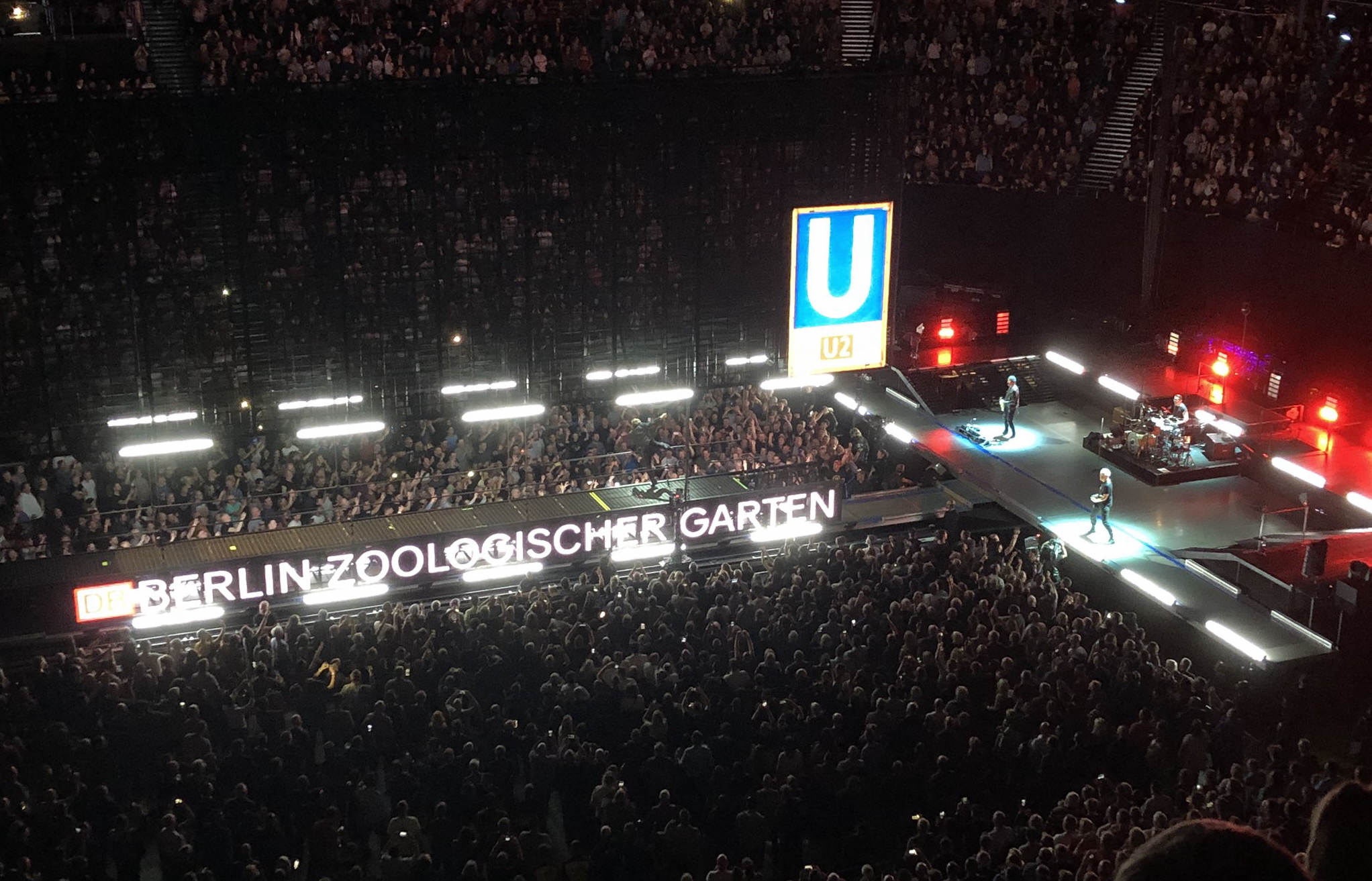 Bild zu: Zweites Manchester Konzert mit ersten Vorzeichen für Berlin