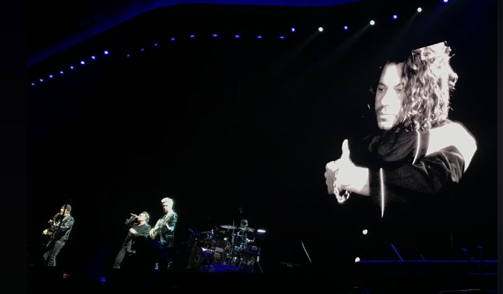 Bild zu: Never Tear Us Apart - Nacht Eins in Sydney